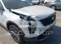 2025 Cadillac XT4 photo