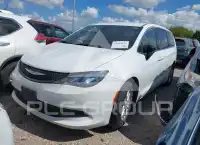 2025 Chrysler VOYAGER photo