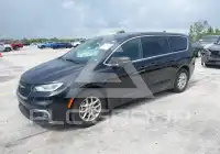 2025 Chrysler PACIFICA photo