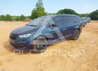 2025 Chrysler PACIFICA фото