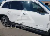 2025 Mercedes Benz GLB 250 фото