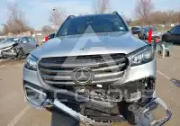 2025 Mercedes Benz Gls 450 фото