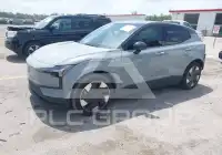 2025 Volvo EX 30 фото