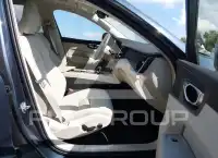 2025 Volvo XC60 фото