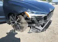 2025 Volvo XC60 фото