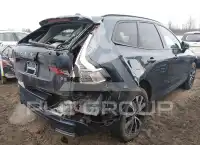 2025 Volvo XC60 фото