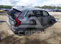 2025 Volvo XC90 photo