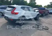 2025 Volvo XC40 фото