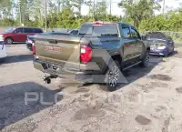 2025 GMC CANYON photo