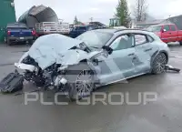 2025 Porsche Taycan photo