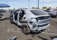 2025 Porsche MACAN photo