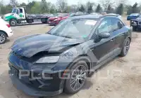 2025 Porsche MACAN photo