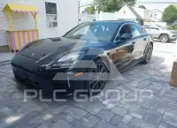 2025 Porsche Panamera photo