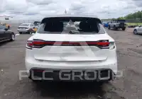 2025 Porsche MACAN photo