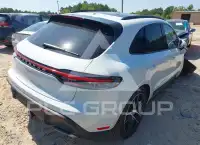 2025 Porsche MACAN photo