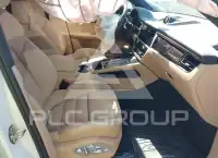 2025 Porsche MACAN photo
