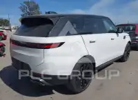 2025 Land Rover Range Rover photo