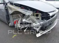 2025 Tesla Model Y фото
