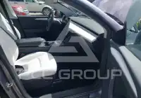 2025 Tesla Model Y фото
