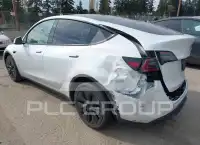 2025 Tesla Model Y фото