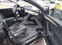 2025 Tesla Model Y фото