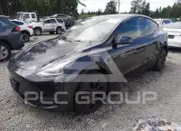 2025 Tesla Model Y фото