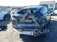 2025 Tesla Model Y фото
