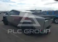 2025 Tesla Cybertruck photo