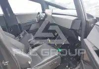 2025 Tesla Cybertruck фото