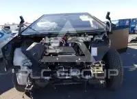 2025 Tesla Cybertruck photo