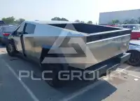 2025 Tesla Cybertruck фото