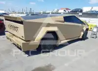 2025 Tesla Cybertruck фото