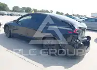 2025 Tesla Model 3 фото