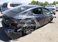 2025 Tesla Model 3 фото
