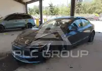 2025 Tesla Model 3 фото