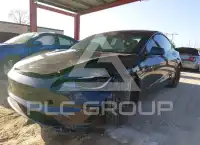 2025 Tesla Model 3 фото