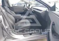 2025 Tesla Model 3 фото