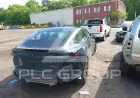 2025 Tesla Model 3 фото