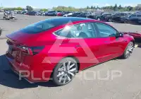 2025 Tesla Model 3 фото