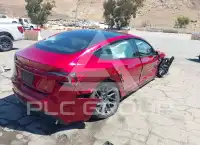 2025 Tesla Model 3 фото
