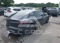 2025 Tesla Model 3 фото