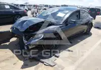 2025 Tesla Model 3 фото
