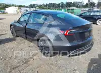 2025 Tesla Model 3 photo