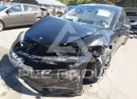 2025 Tesla Model 3 фото