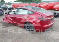 2025 Tesla Model 3 фото