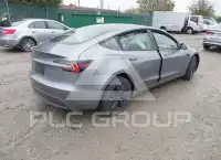 2025 Tesla Model 3 фото
