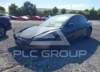 2025 Tesla Model 3 фото
