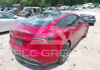 2025 Tesla Model 3 фото