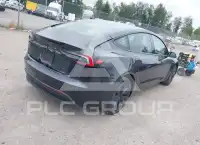 2025 Tesla Model 3 фото