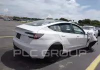 2025 Tesla Model 3 фото